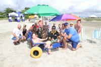 Projeto Vero com Sade movimenta banhistas na Praia do Atalaia
